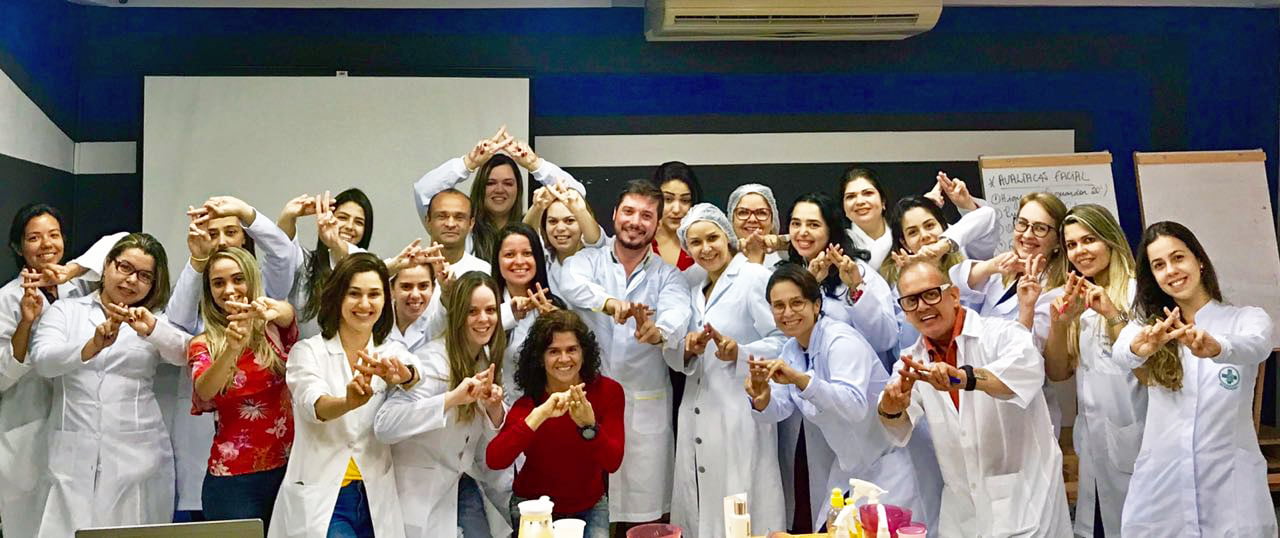 Enfermeiros de Recife iniciam pós-graduação em estética